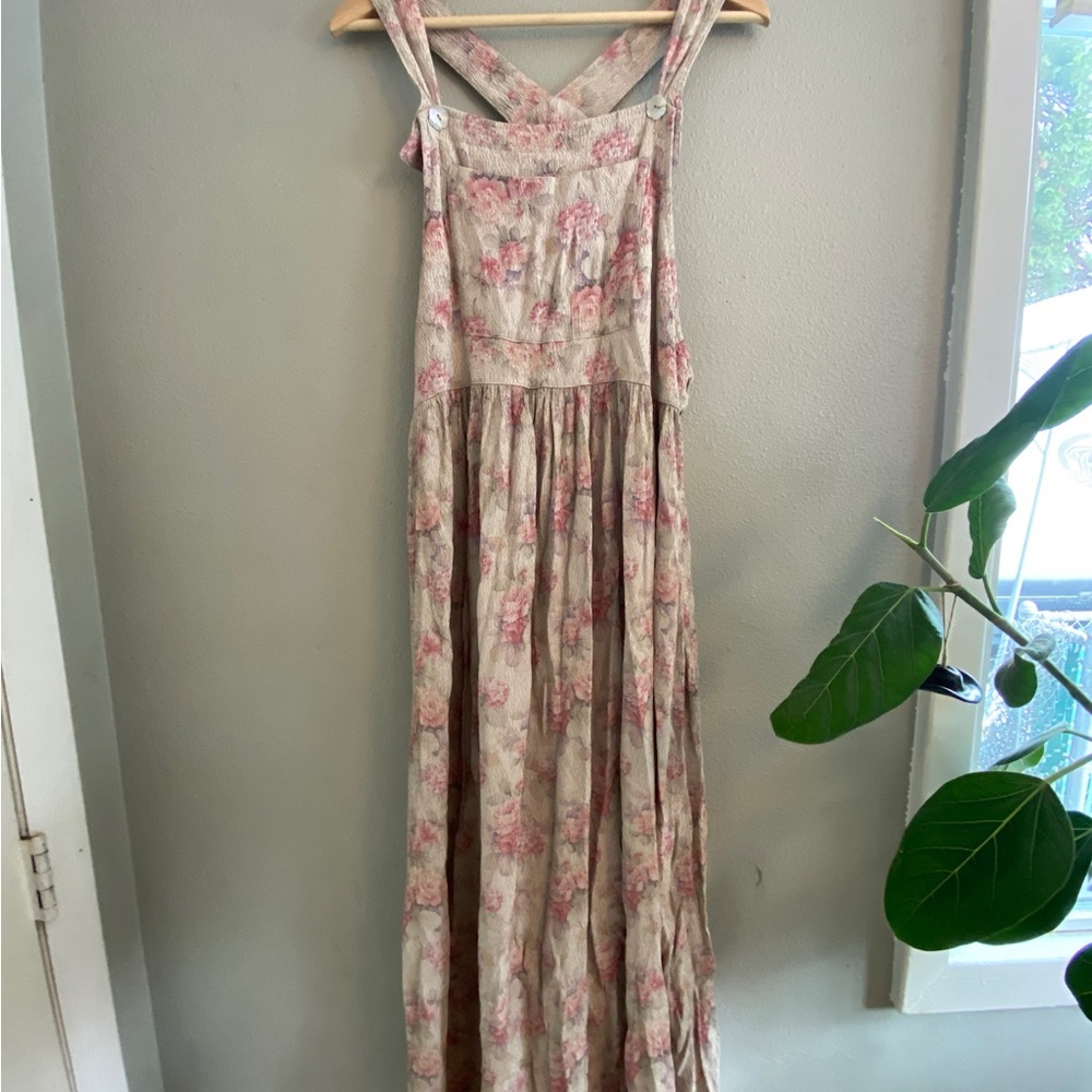 Dress to Kill sleeveless pinafore style dress